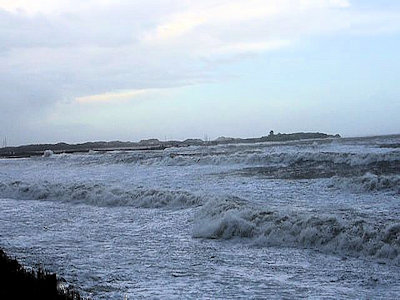 Waves at Llandanwg 2